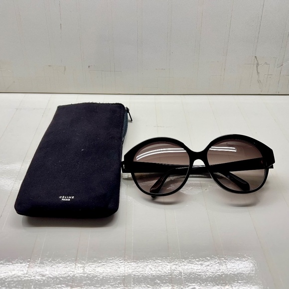 CELINE PARIS CL40154I 01K Sunglass - Picture 3 of 9